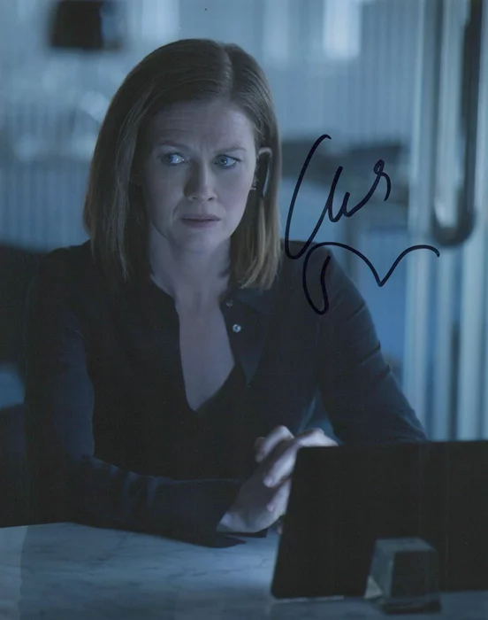 Mireille Enos autograph