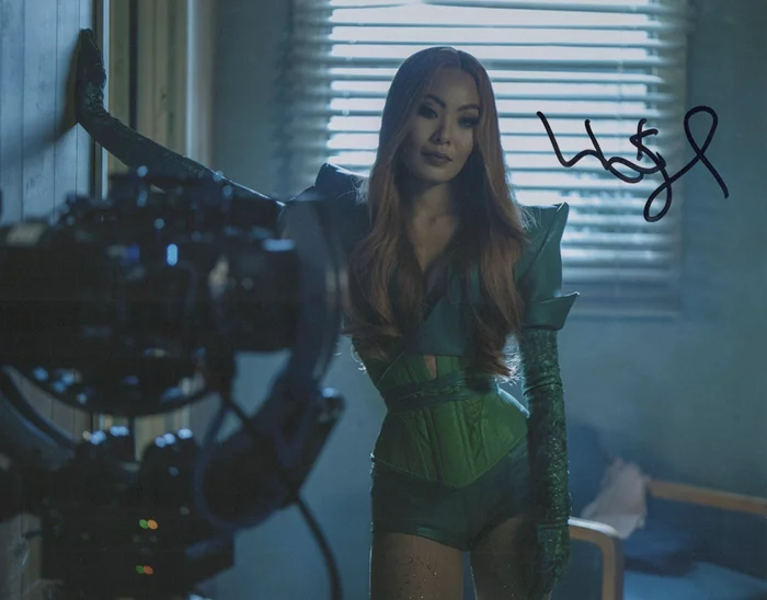 Nicole Kang autograph