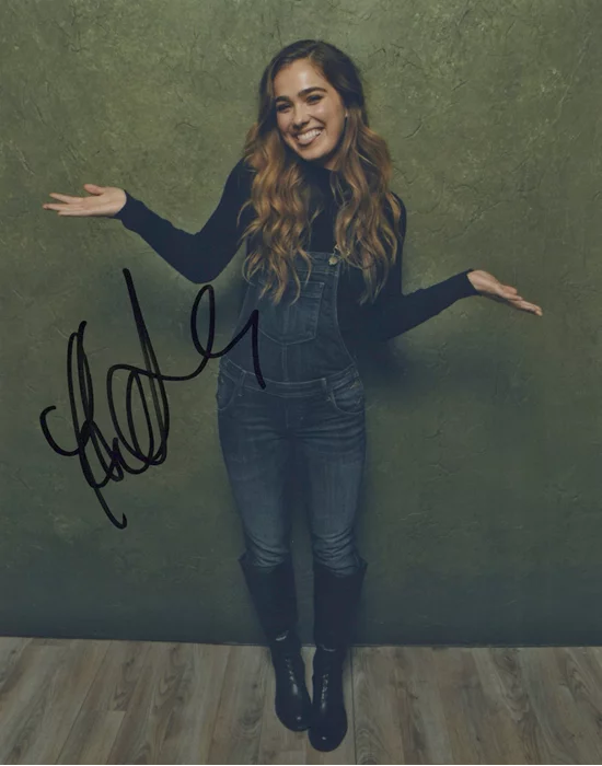 Haley Lu Richardson autograph