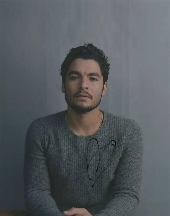 Bobby Soto autograph