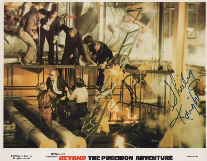 Shirley Knight autograph