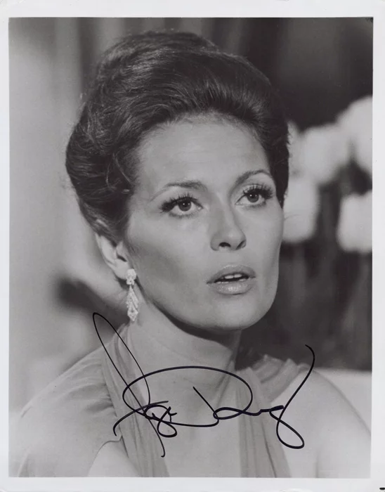 Faye Dunaway autograph