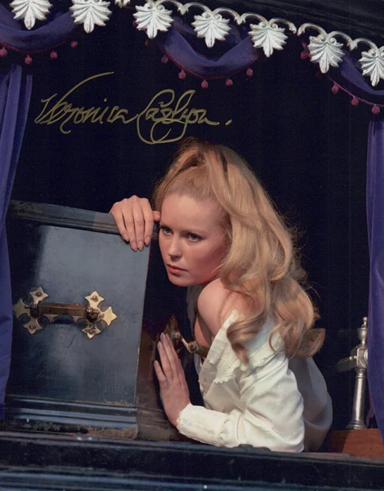Veronica Carlson autograph