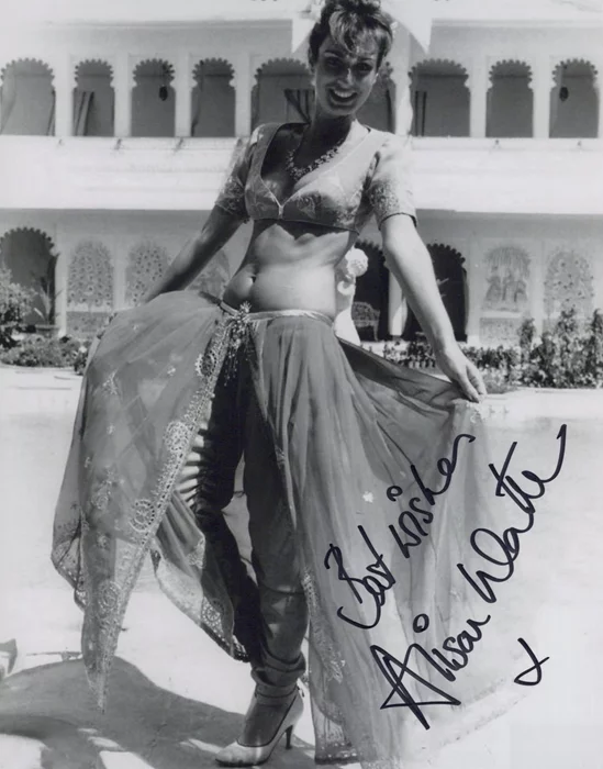 Alison Worth autograph