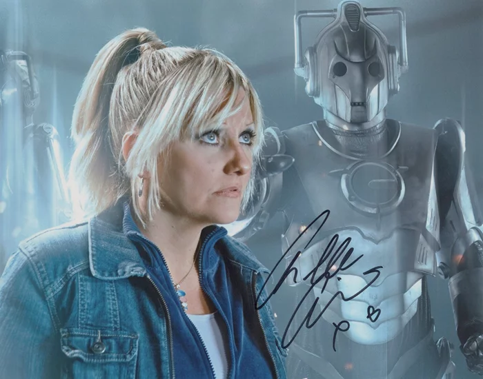 Camille Coduri autograph
