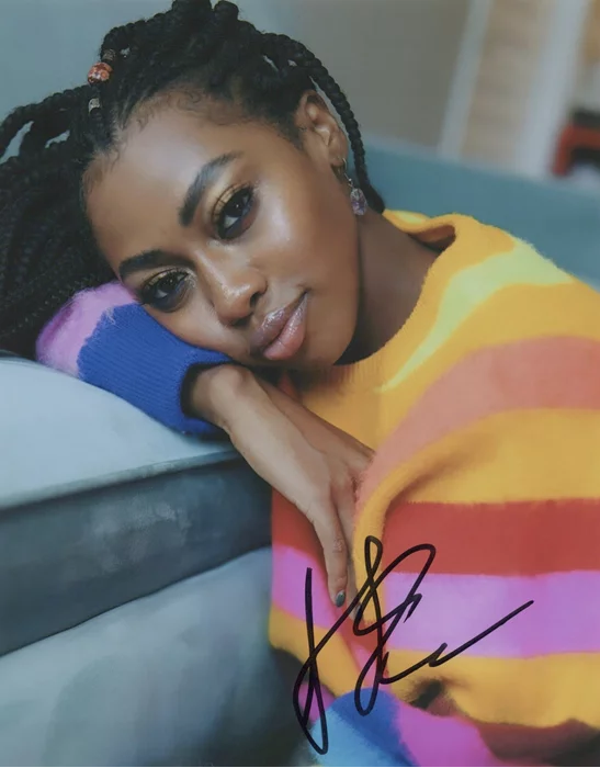 Shakira Ja'nai Paye autograph