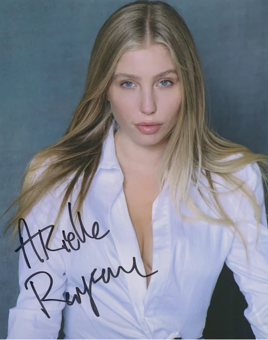 Arielle Raycene autograph