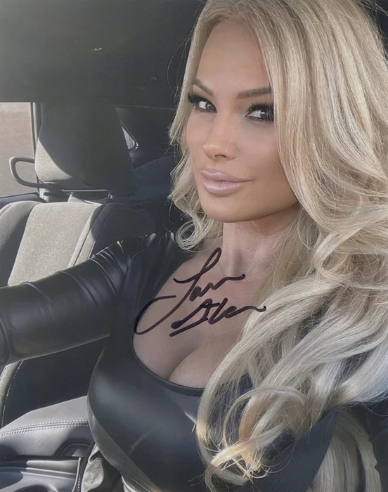 Lana Star autograph