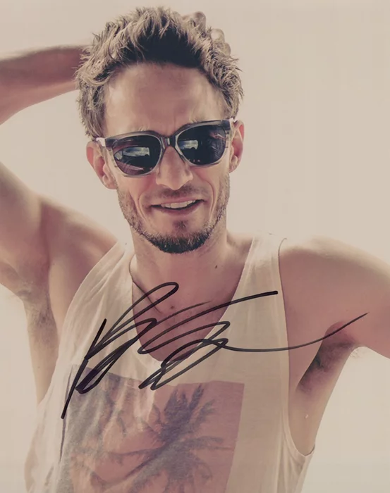 Bradley Stryker autograph