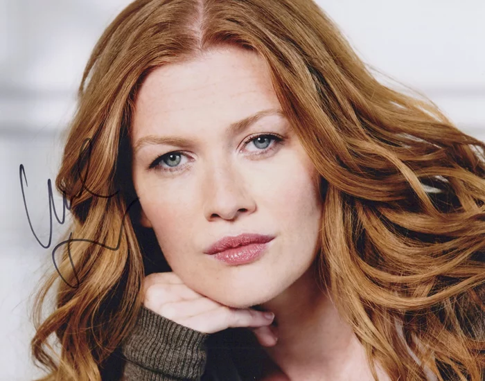 Mireille Enos autograph