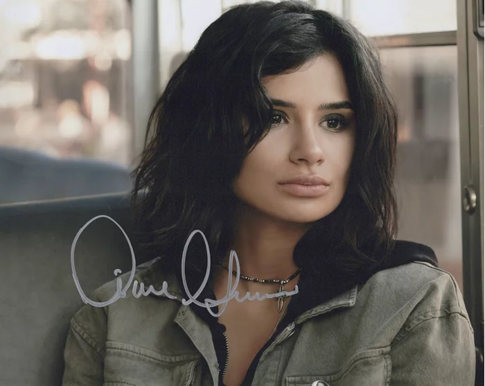 Diane Guerrero autograph