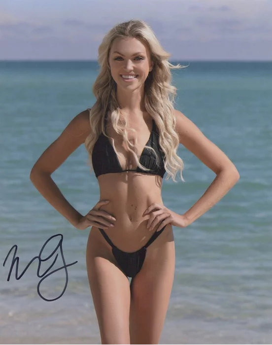 Michelle Carney autograph