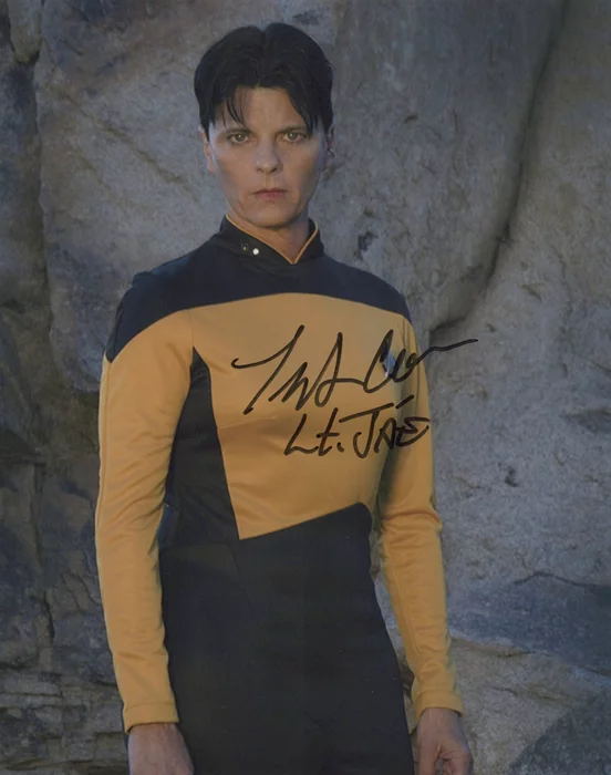 Tracee Cocco autograph