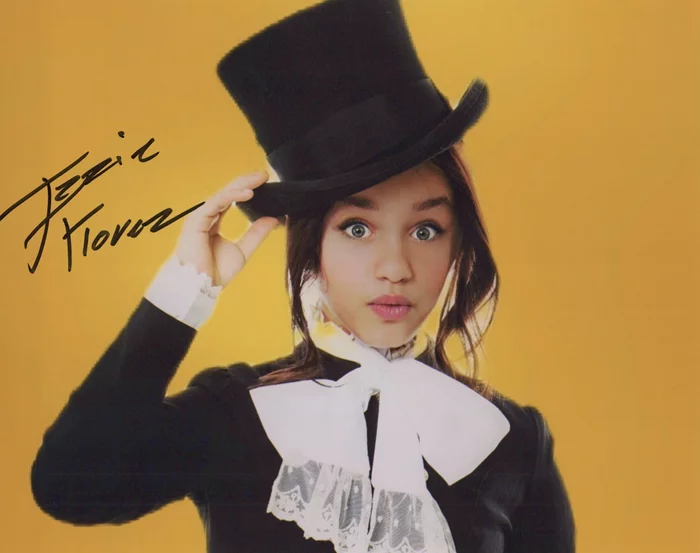 Izzie Florez autograph