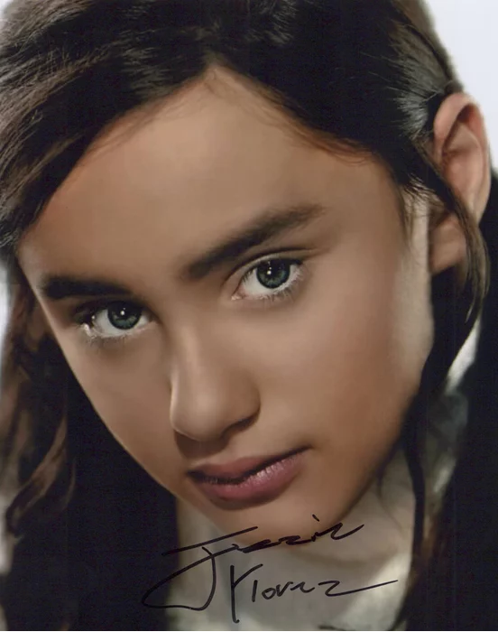 Izzie Florez autograph