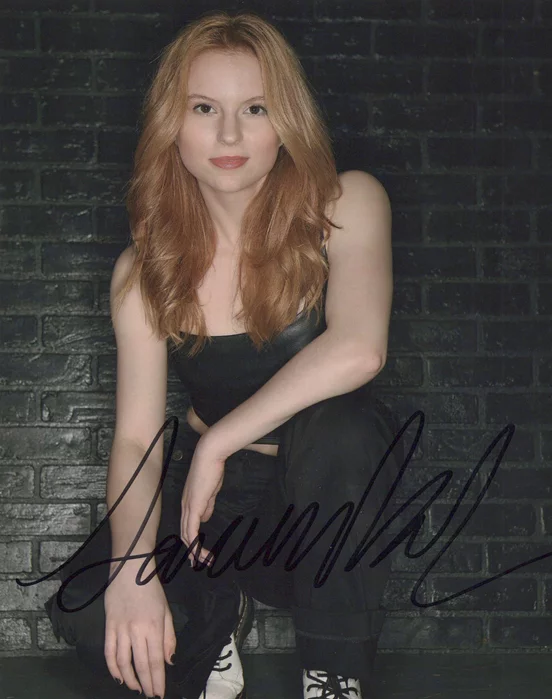Savannah Judy autograph