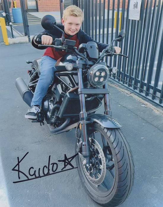 Kaido Lee Roberts autograph