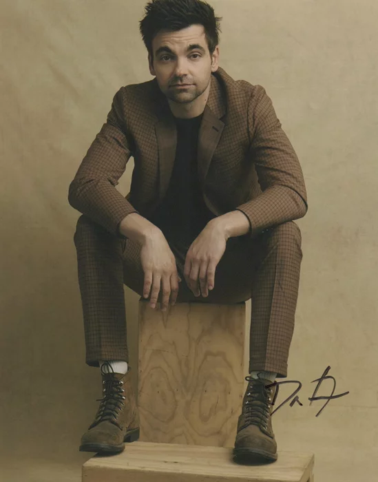 Drew Tarver autograph