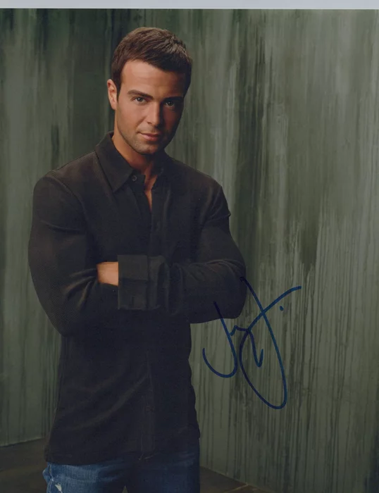 Joey Lawrence autograph