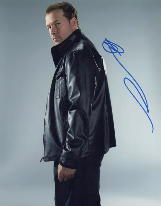 Donnie Wahlberg autograph