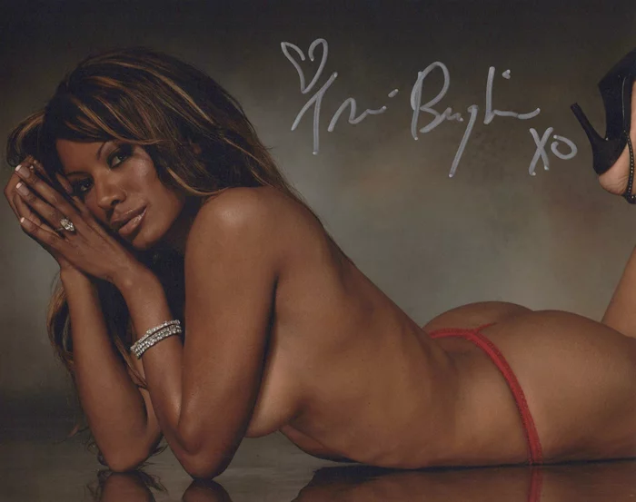 Traci Bingham autograph