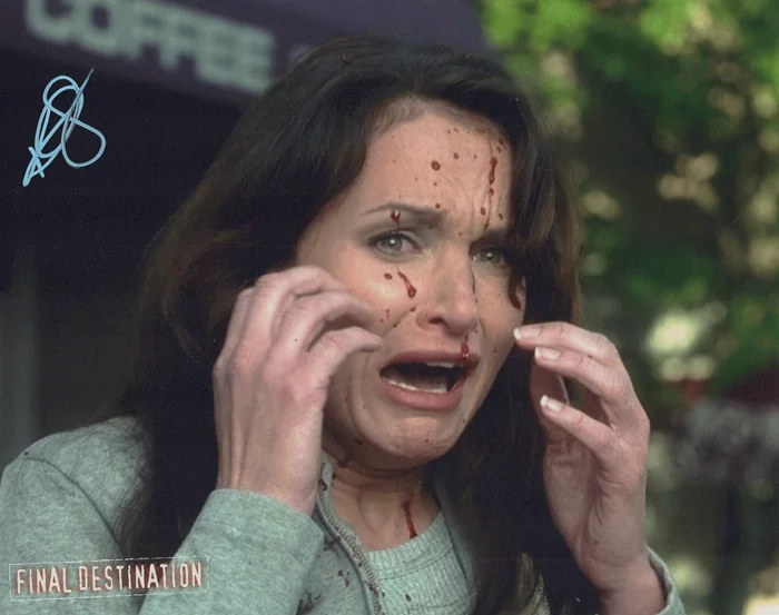 Kristen Cloke autograph