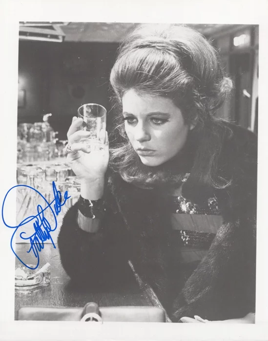 Patty Duke autograph