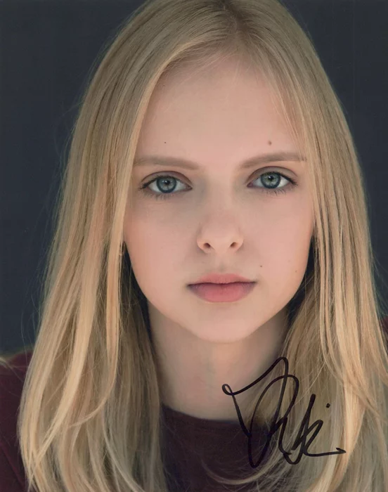 Jessica Belkin autograph