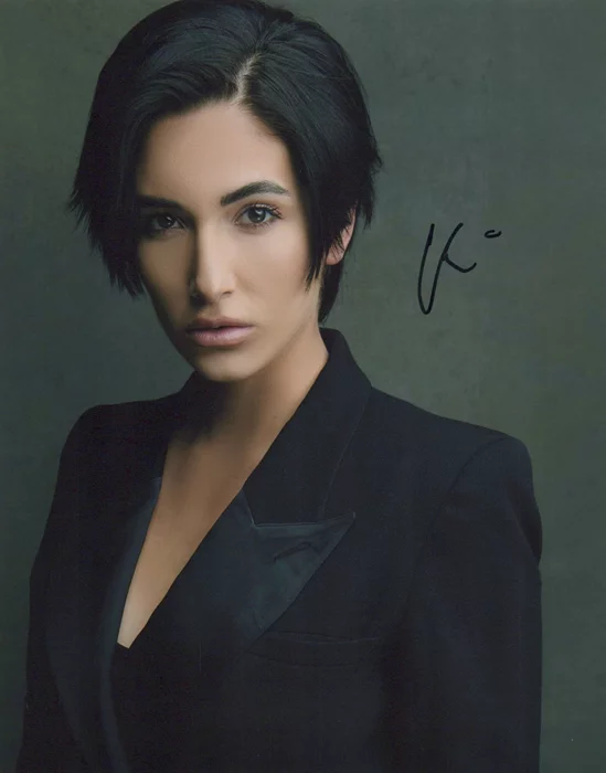Kayla Eva autograph