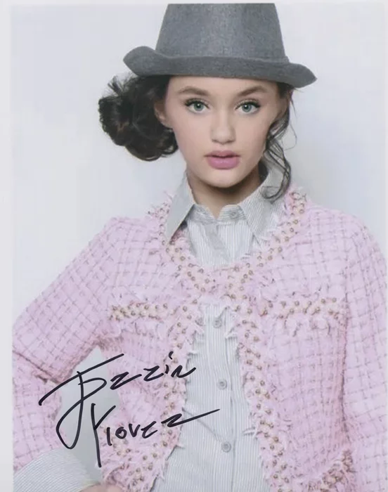Izzie Florez autograph