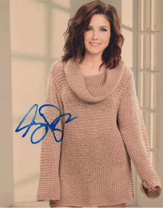 Sophia Bush autograph