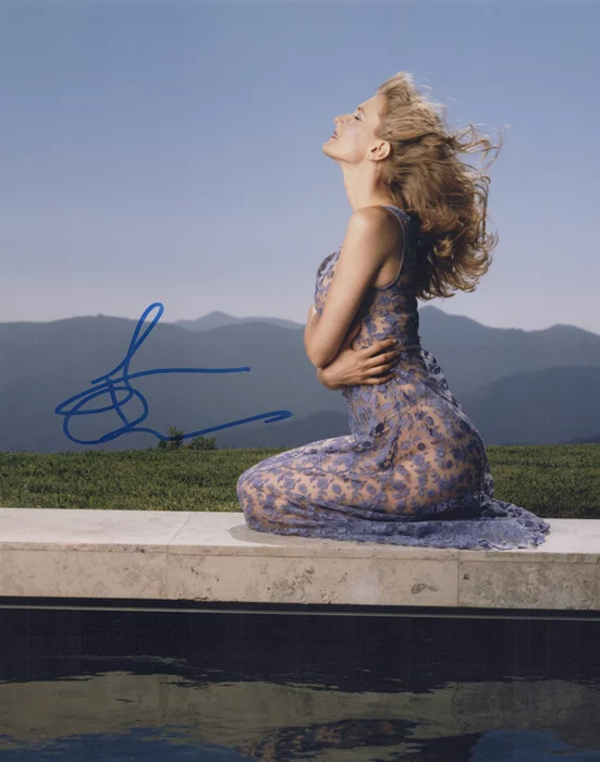 Laura Dern autograph