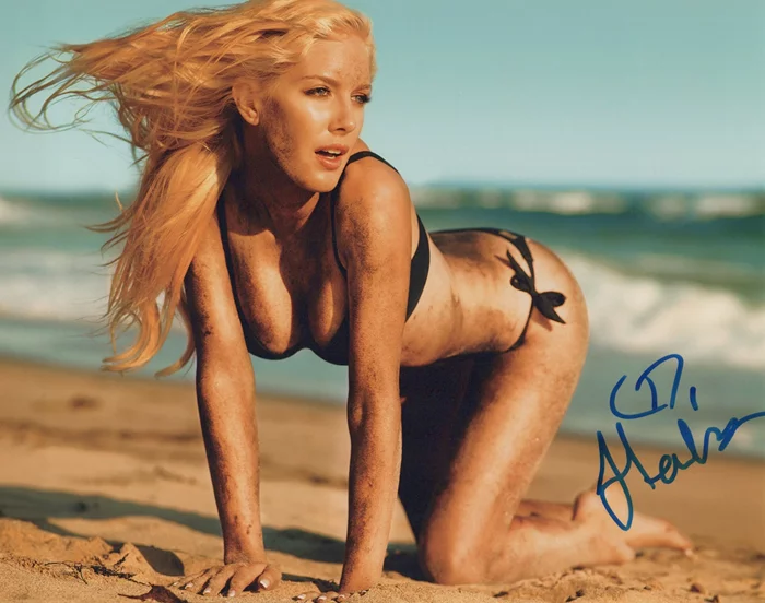 Heidi Montag autograph