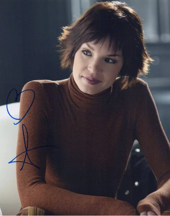 Ashley Scott autograph