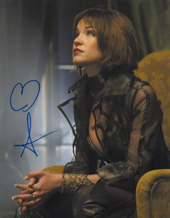 Ashley Scott autograph
