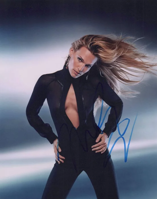 Molly Sims autograph