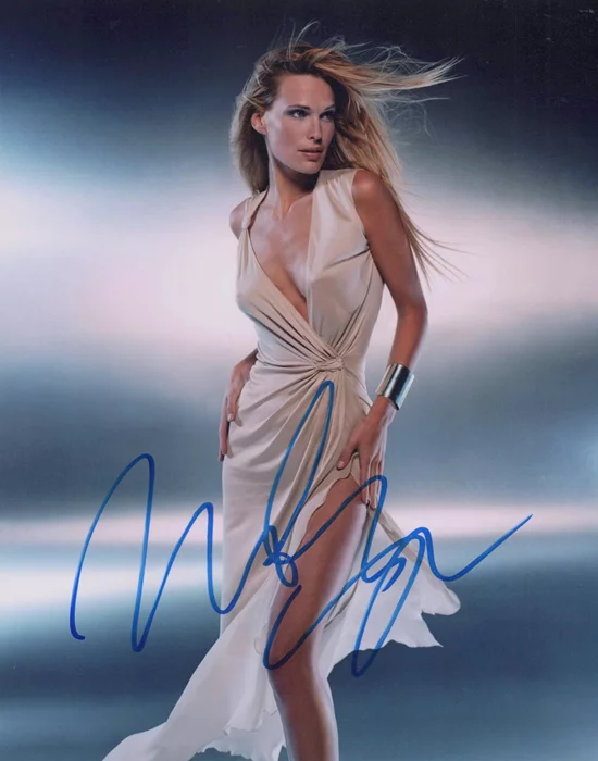 Molly Sims autograph