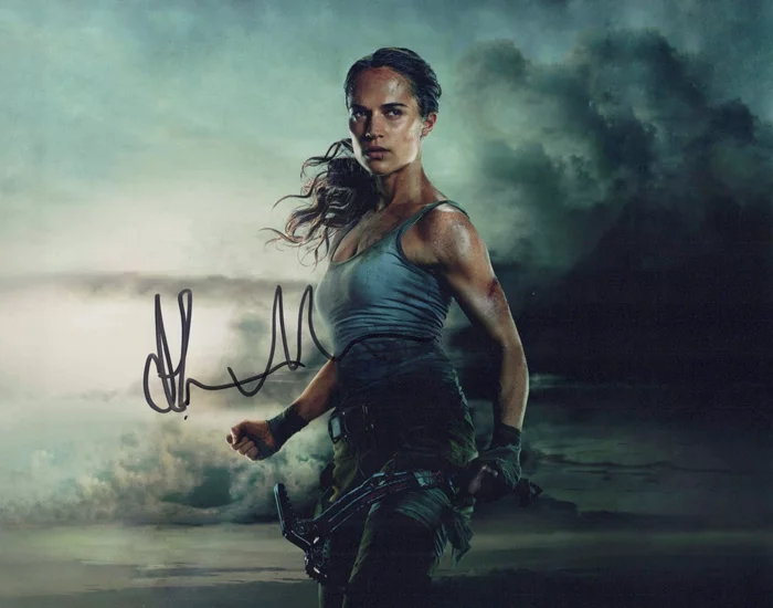 Alicia Vikander autograph