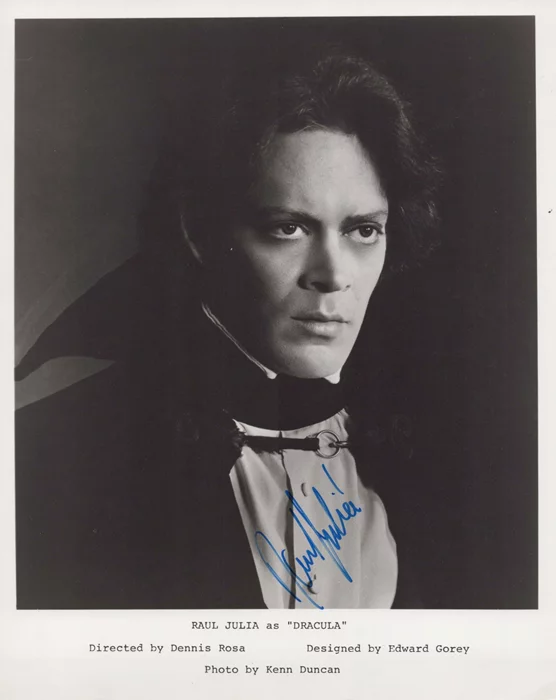 Raul Julia autograph