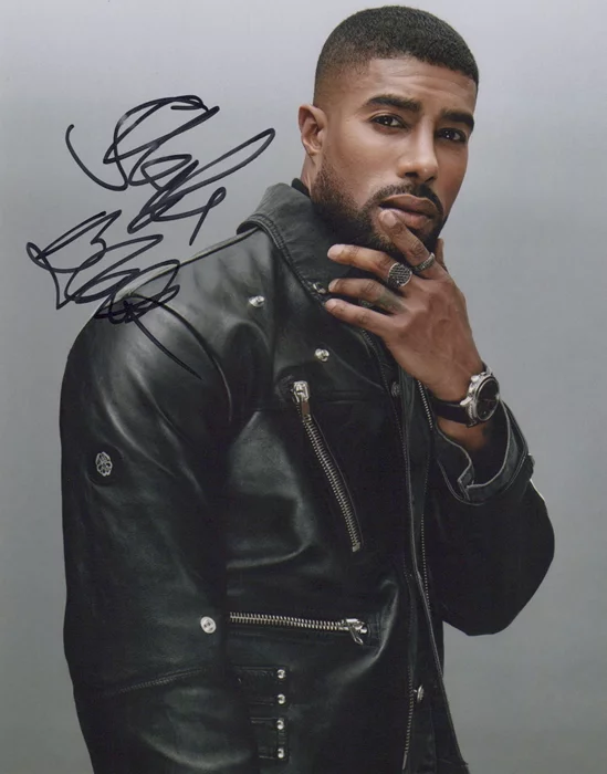 Skyh Black autograph