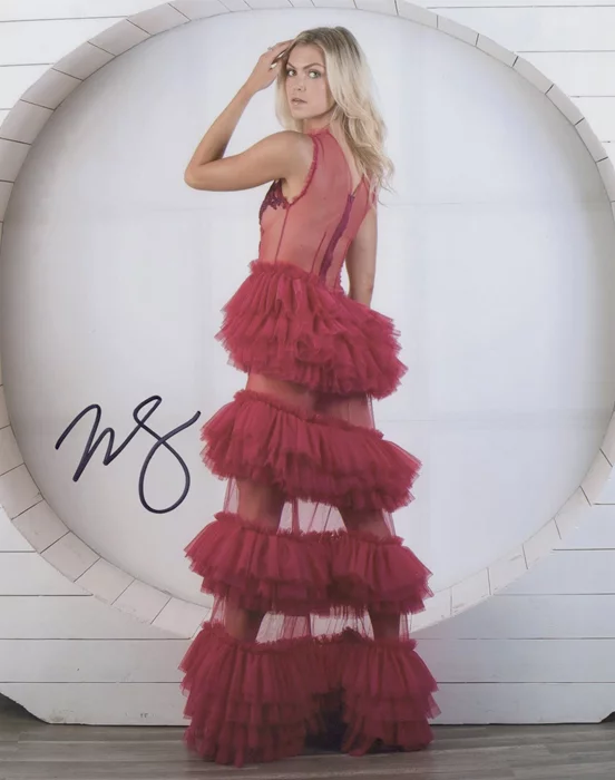 Michelle Carney autograph