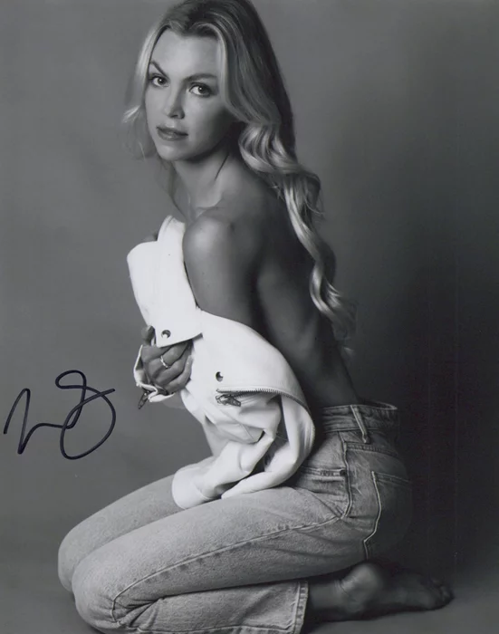 Michelle Carney autograph