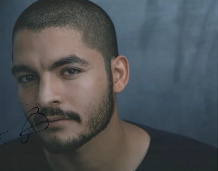 Bobby Soto autograph