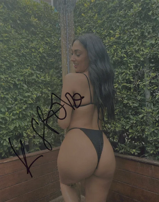 Kassandra Stokes autograph