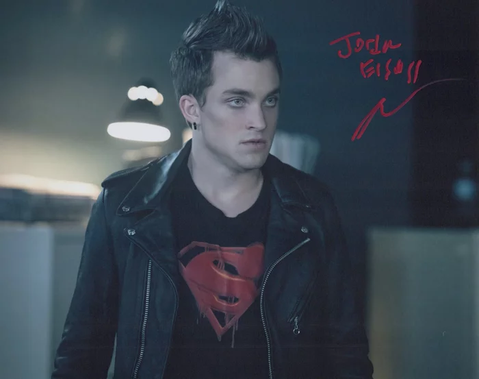 Jordan Elsass autograph