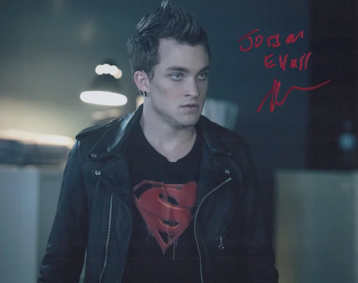 Jordan Elsass autograph