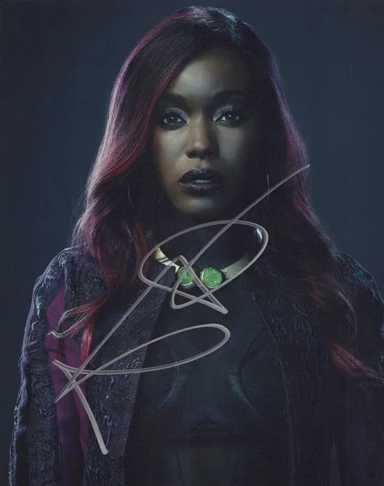 Anna Diop autograph