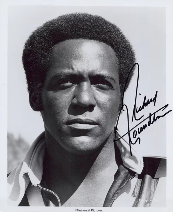 Richard Roundtree autograph