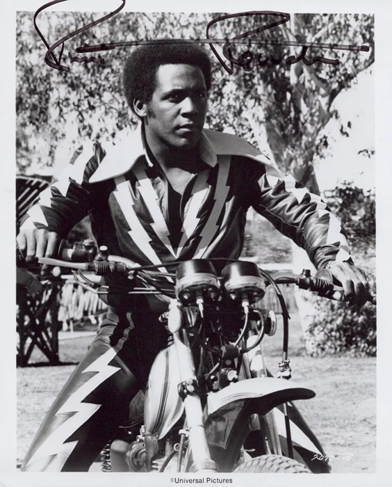 Richard Roundtree autograph