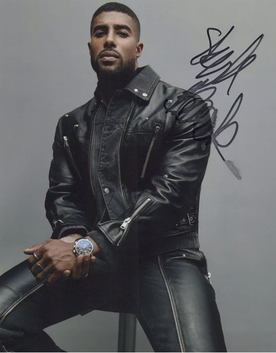 Skyh Black autograph